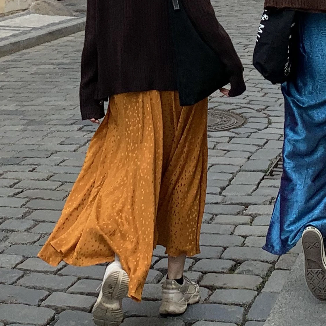 Jättefin kjol/byxa stl 158  - 91