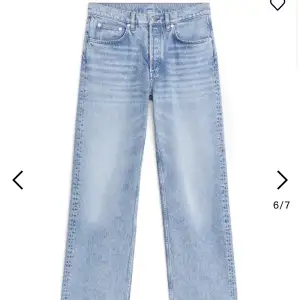 Helt oanvända jeans från arket.  Nypris 980kr. 