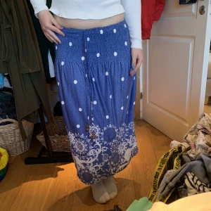 Sommarkjol - Ursöt mönstrad kjol som går att ha som klänning eller som underdel💕 stl L/XL men passar xs-xl då det är stretch❤️