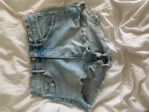 Zara shorts  - Shorts ifrån zara, kontakta mig vid eventuella frågor 👼🏼