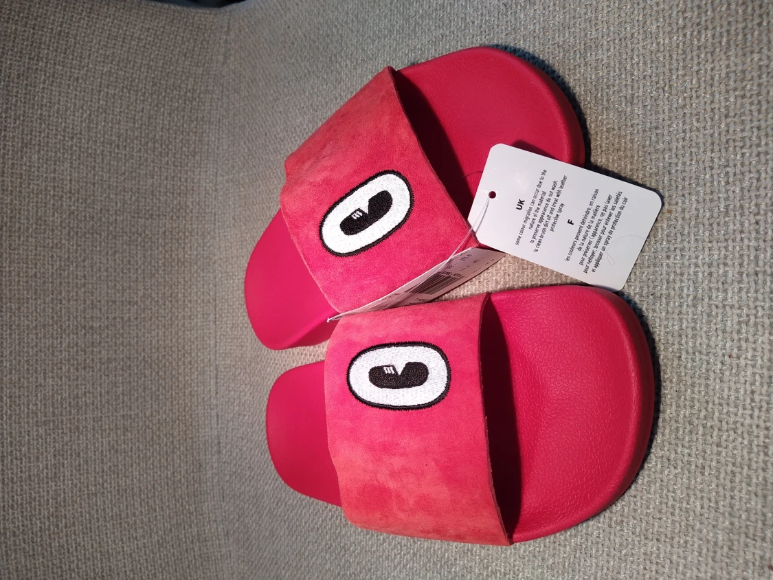 Helt nya Adidas tofflor 38 