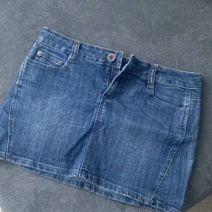 Kjol - Jeanskjol i Stl L