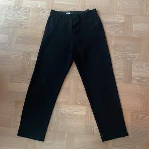 Svarta byxor från Filippa K. Ordpris 1200 SEK