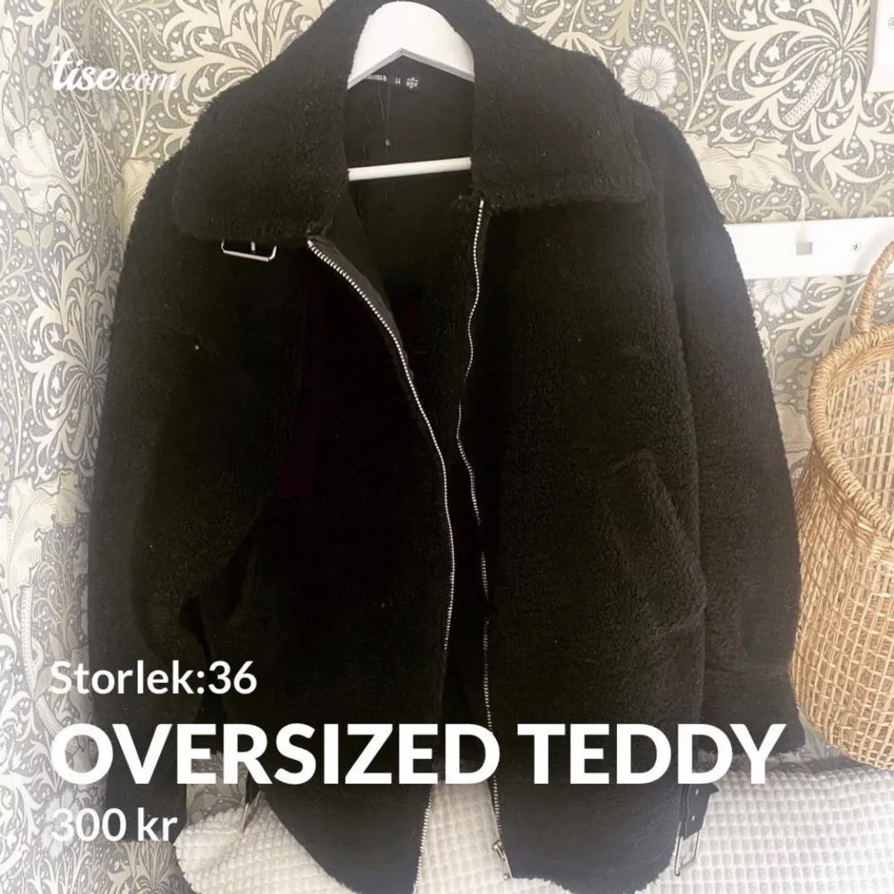 Super fin Teddy jacka som endast använts få gånger. Jackor.