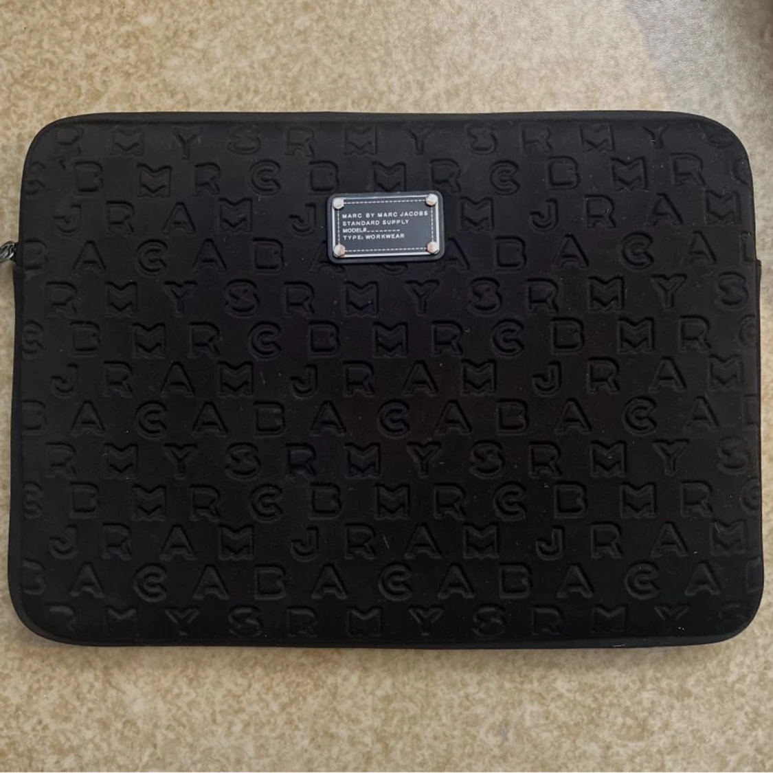 Marc Jacobs datorfodral 