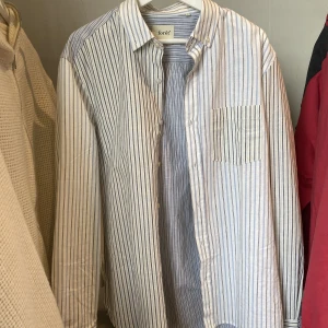 Forét skjorta - Forét skjorta, inga flaws 9/10 använd Max 5 gånger