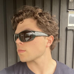 Primera Sundays XYZ - Solglasögon från Sundays XYZ  Endast testade  Made in Italy  Slutsålda, säljer dom för lite under retail.