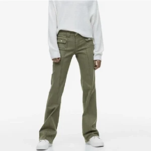 Gröna jeans - Intressekoll på dess sjukt snygga gröna jeans! De är helt slutsåld, skriv om ni är intresserade av att köpa