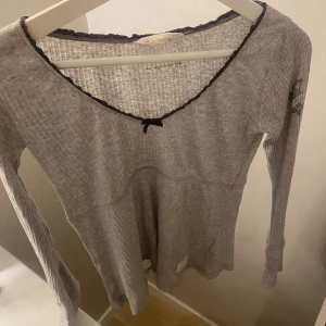 Odd Molly topp - Jättefin urringad långärmad Odd Molly topp 💞💞