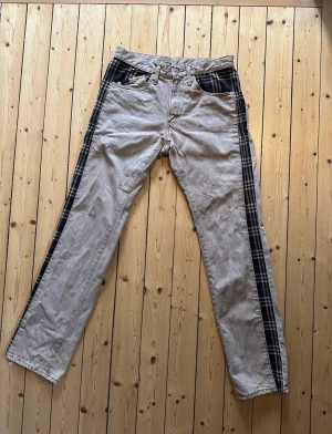 Burberry plaid pants - Vintage men bra kondition   Sitter typ som en w31-w32 och är 32 lång