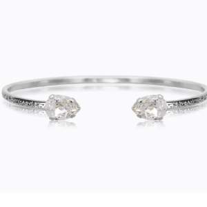 ”Petite drop bracelet Crystal”  Köpt på Åhléns för 650 kr och är justerbart ❤️✨Nyskick!!  skriv för fler frågor! 