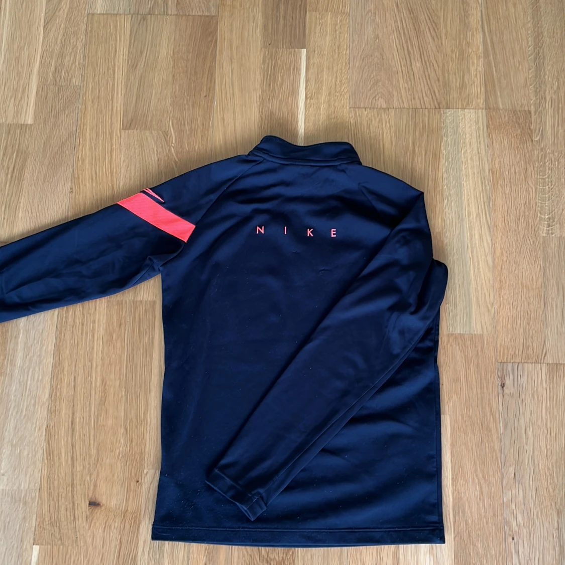 Nike dri-fit zip tröja (stl128-137) - 90