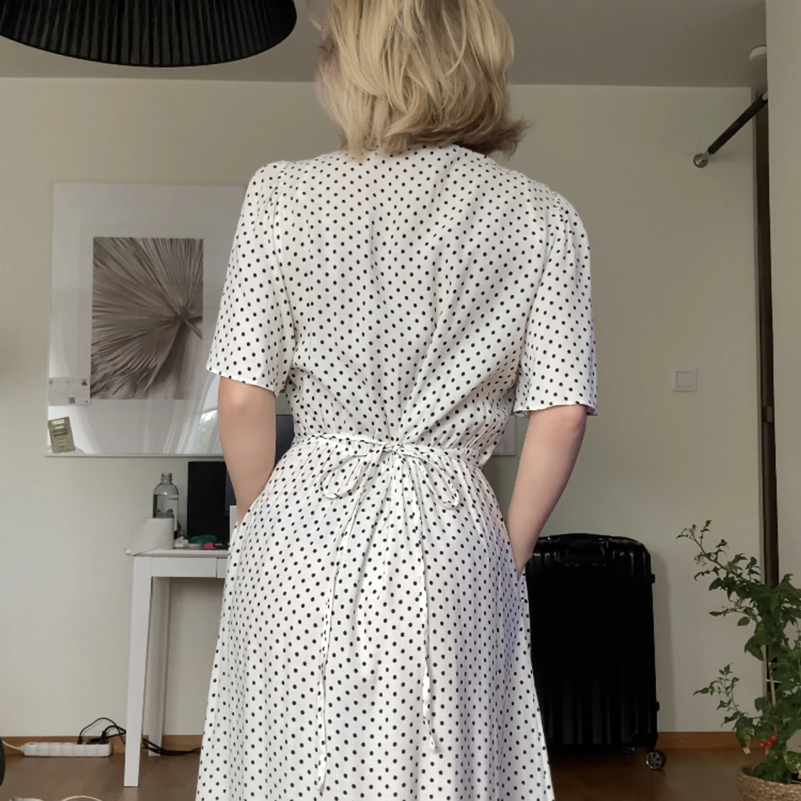 Prickig klänning - 90