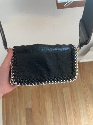 Liten handväska  - Liten handväska 