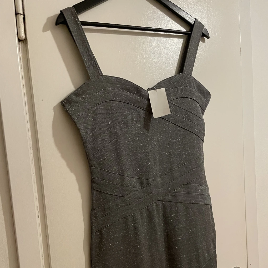 Ny kort klänning  - 90