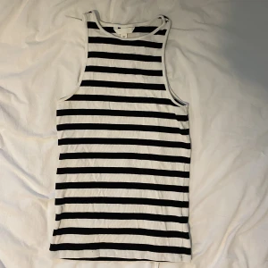 Baslinne  - Randigt baslinne från H&M, bra skick! Storlek S ❤️
