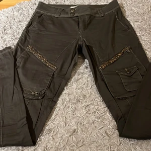 Jeans - Ett par jättefina jeans från sub i ett jättefint skick 