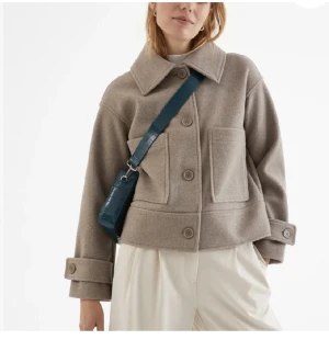 Kappahl kappa  - Säljer jätte fin Kappahl kappa köppt för 900❤️