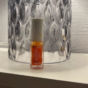 Gossip girl nagellack  - Säljer mitt gossip girl nagelack från depend I nyskick 