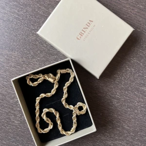 Halsband - Superfint halsband från Grinda, oanvänt. Rostfritt stål. Nypris 500🌟