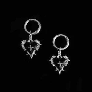Gothic Charms Set - A set of black gothic heart-shaped charms with crucifixes! 🩸⛓️Can be used as shoe charms, bag charms, jewelry or keychains! It’s up to you 🫶🏻One of them has a bit of tarnishing on the smaller ring due to storage (since they’ve been stored in my jewelry box) but otherwise both are unused ✨