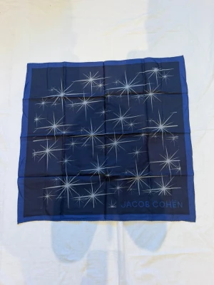 Näsduk Jacob Choën  - Denna kommer säljas på auktion på Plick! Följ för att inte missa det! 