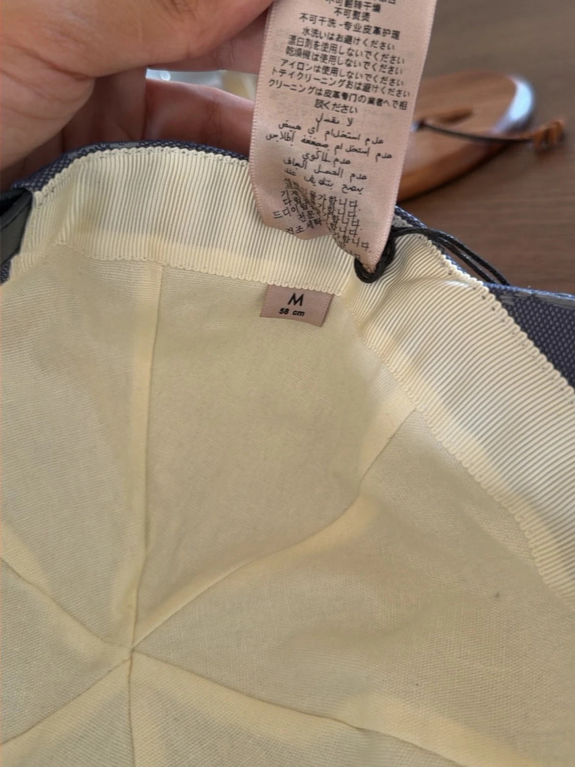 H&M - 6