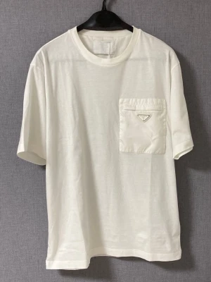 Prada T shirt - Storlek S
