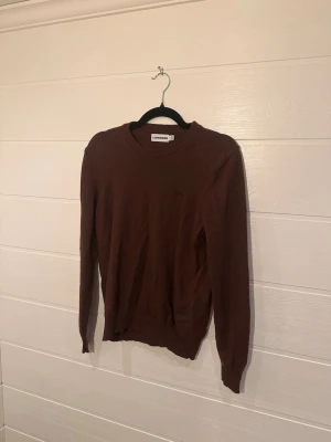 J. Lindeberg Tröja Brun M - Storlek: M, Material: 100% Merinoull, bra skick!!