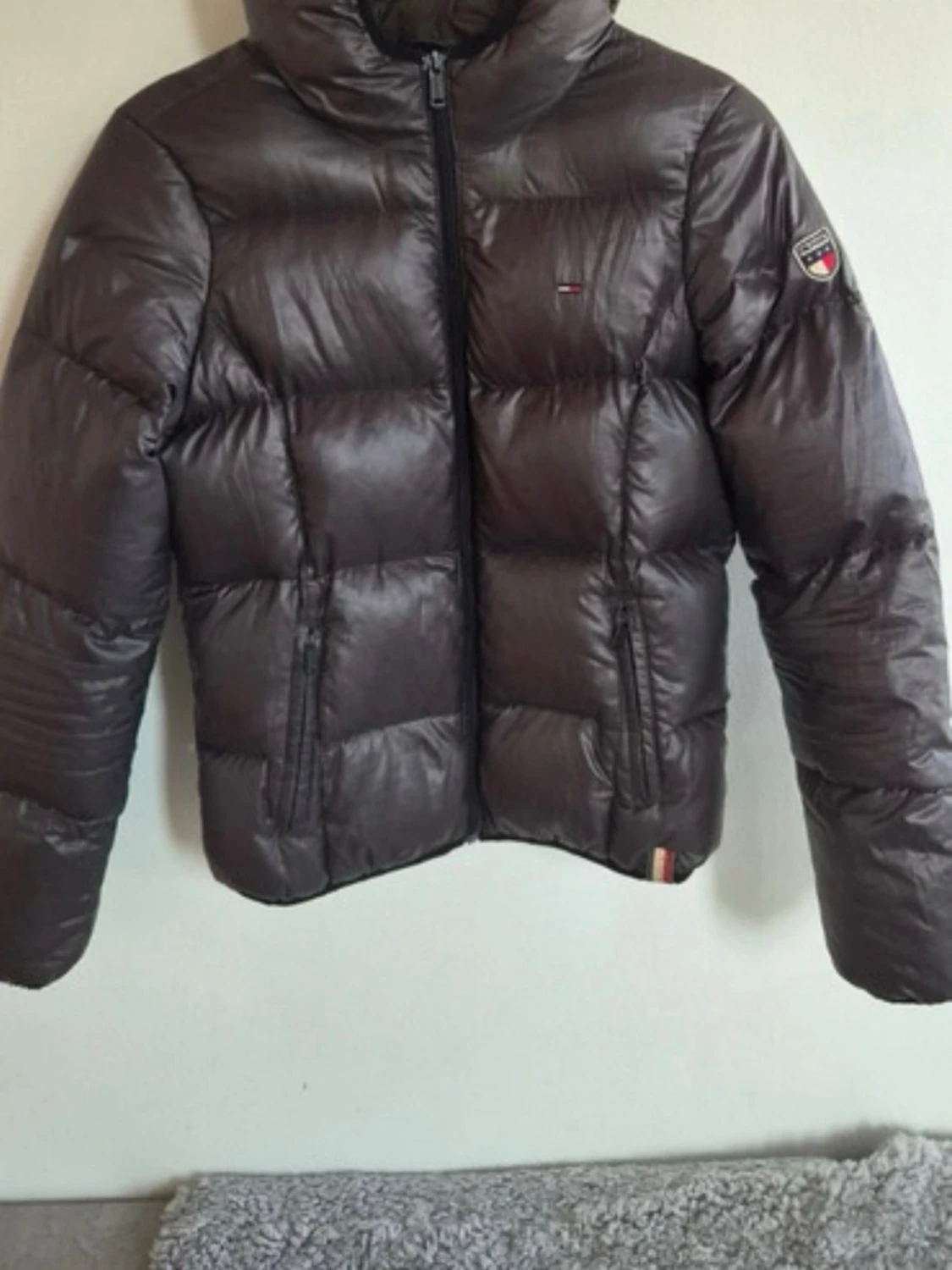 Brun dunjacka från Tommy Hilfiger Denim