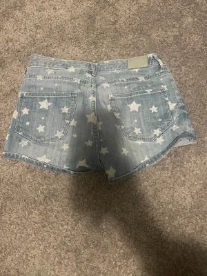 Jeansshorts - Jättesnygga hyffsat lågmidjade jeansshorts
