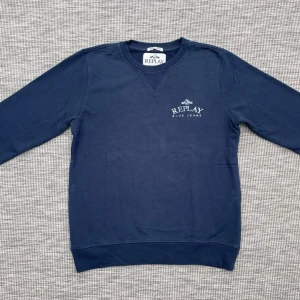 Replay sweatshirt - Säljer nu denna riktigt feta replay tröjan!🙌 Skick: 9/10🌟 Storlek: M🤝 Hör gärna av er vid frågor och funderingar!🤩