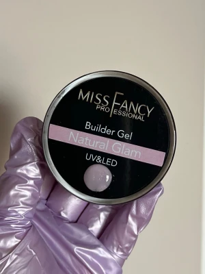 missfancy 30g (natural glam) - Säljs efter allergi. Ej retur.