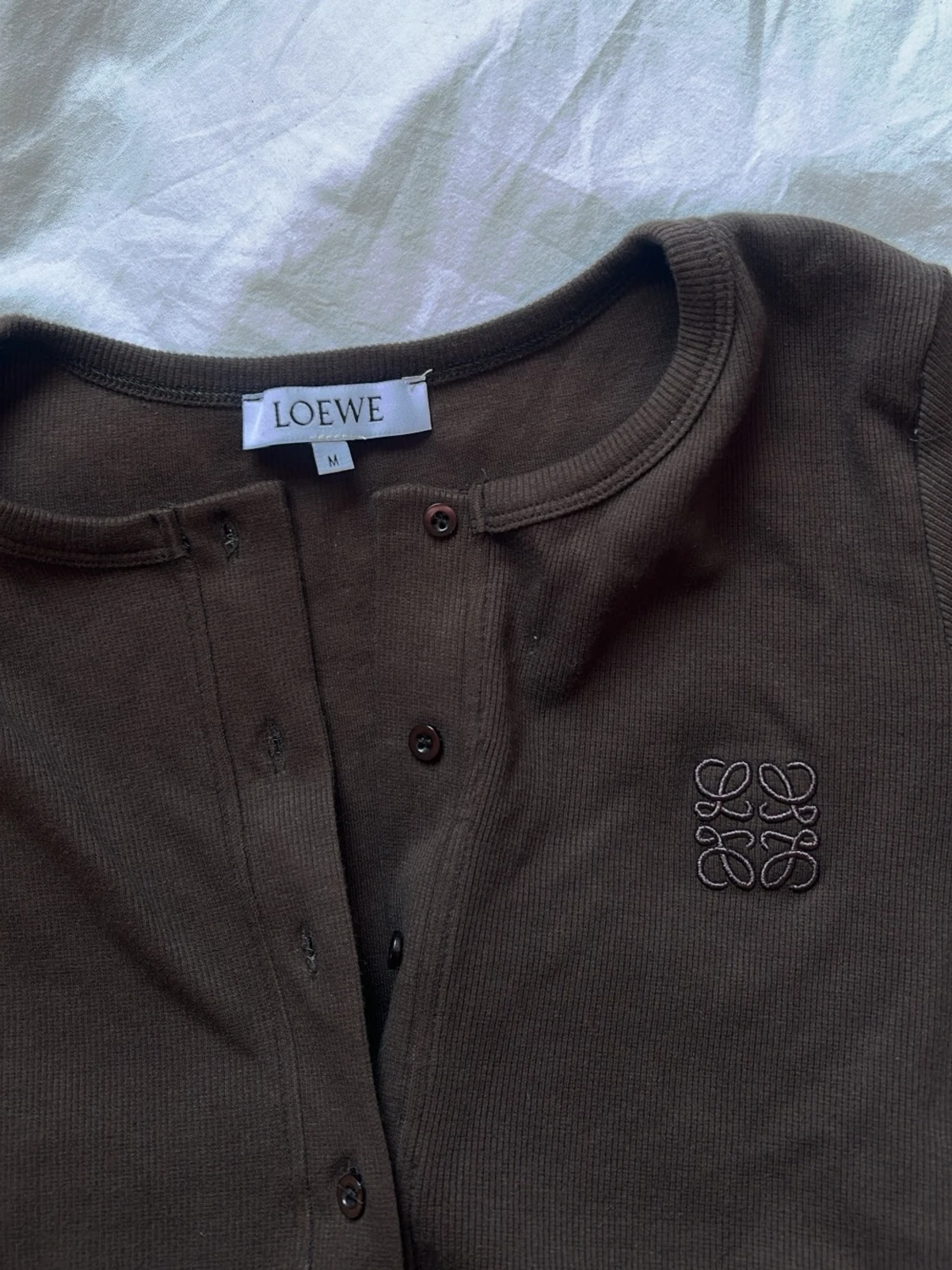 Brun ribbad T-shirt  topp från Loewe - 1