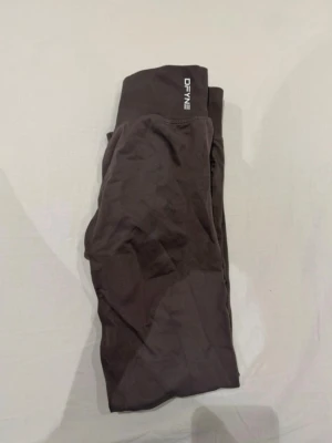 Truffle tights från DFINE - Färg truffle. Från dfyne. Aldrig använda. 