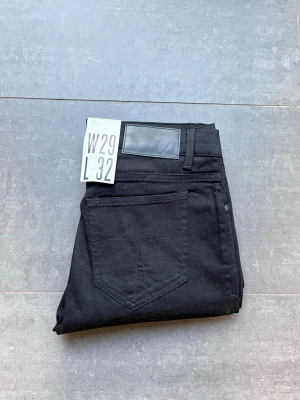 Tiger of Sweden jeans nya - Helt nya jeans ifrån tiger of Sweden med prislapparna kvar på. Storleken är w29 L32 och i modellen evolve vilket är Slimfit. Kvitto kan visas privat 