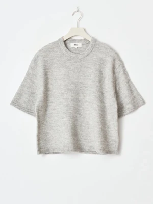 Kortärmad knitted top från Gina tricot - Inga tecken på användning. Storlek xs. 
