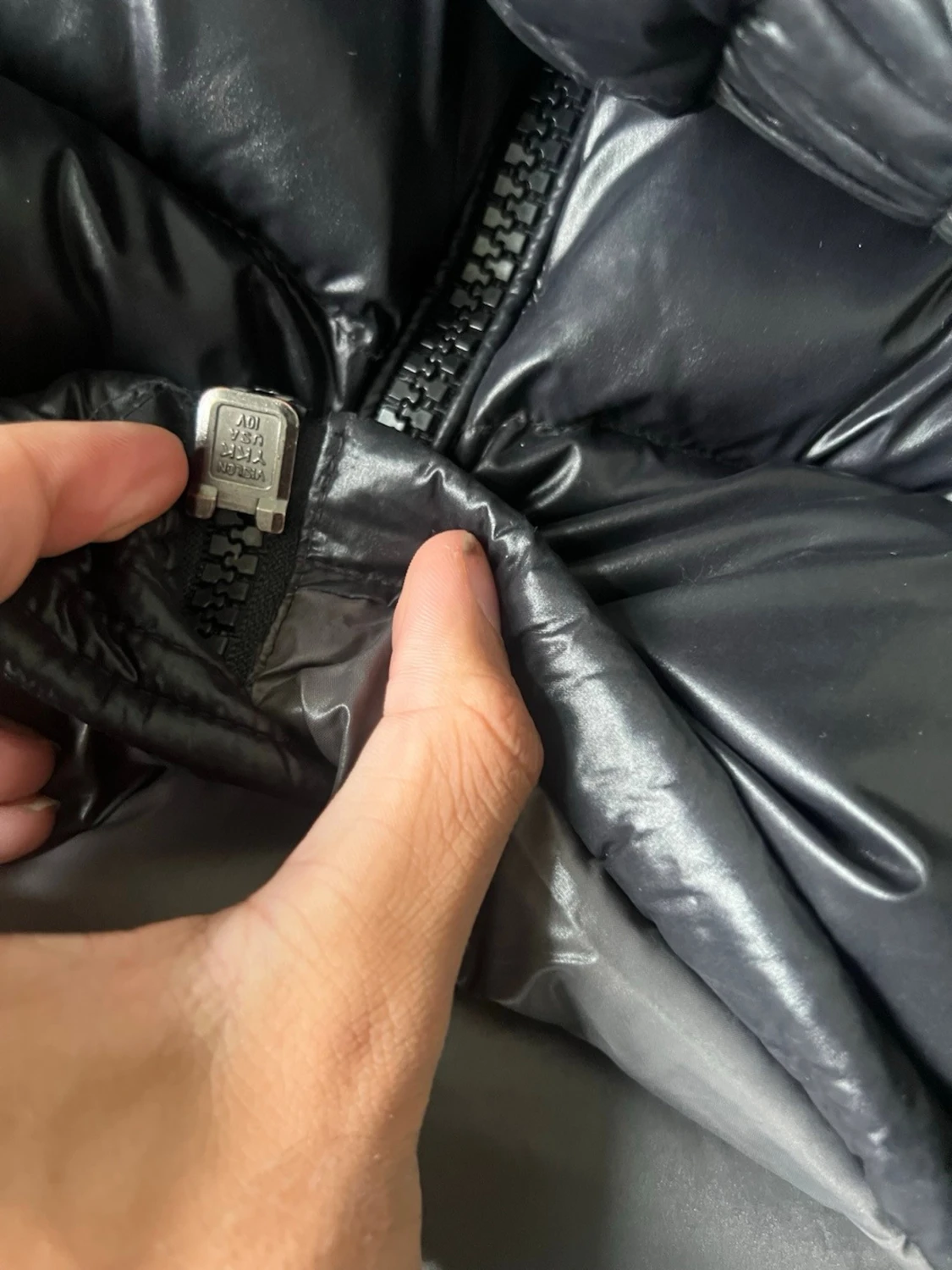 Svart dunjacka från Moncler - 1