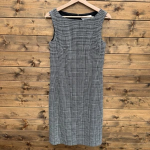 MaxMara Klänning (XS-S) - Mycket gott begagnat skick! 51% ull 33% bomull 13% polymaide 3% Elastane. 1029