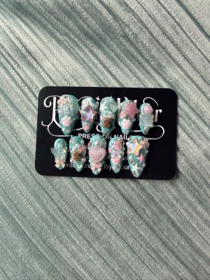 Teal maximalist pressons  - Storlek S, mått 15,11,12,11,9 (mm) 💗Prepkit ingår!