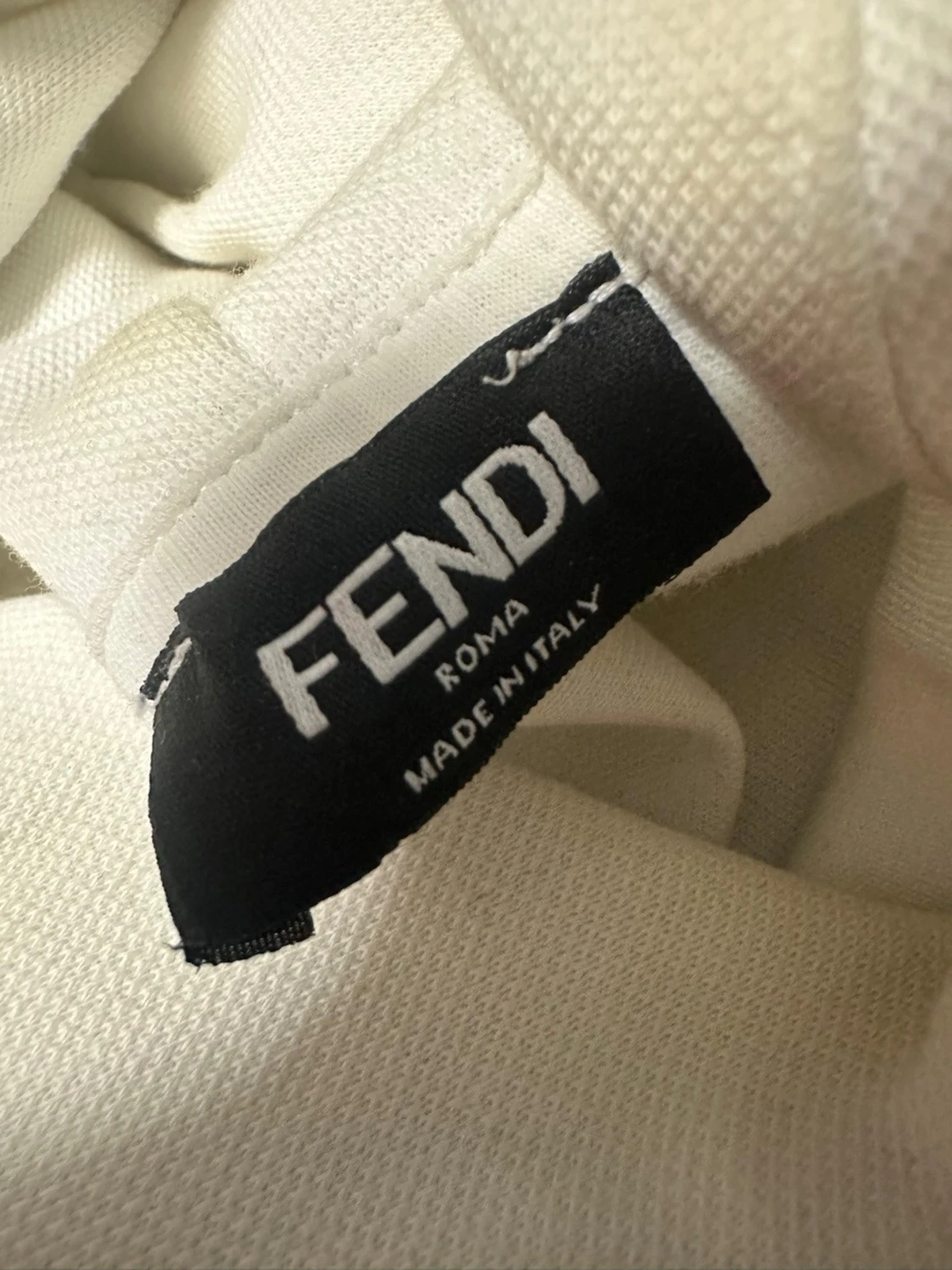 Vit hoodie från Fendi med logomönster - 1