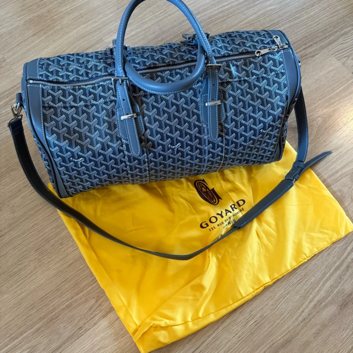 Duffle bag - 1