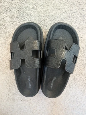 Sandaler  - Nya , storlek 36