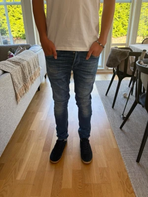 Dondup George  - Dondup George  Size-32 Super bra skick  Skriv vid frågor!