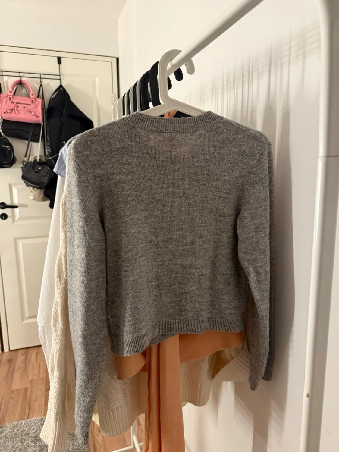 Grå kofta från Divided H&M - 3