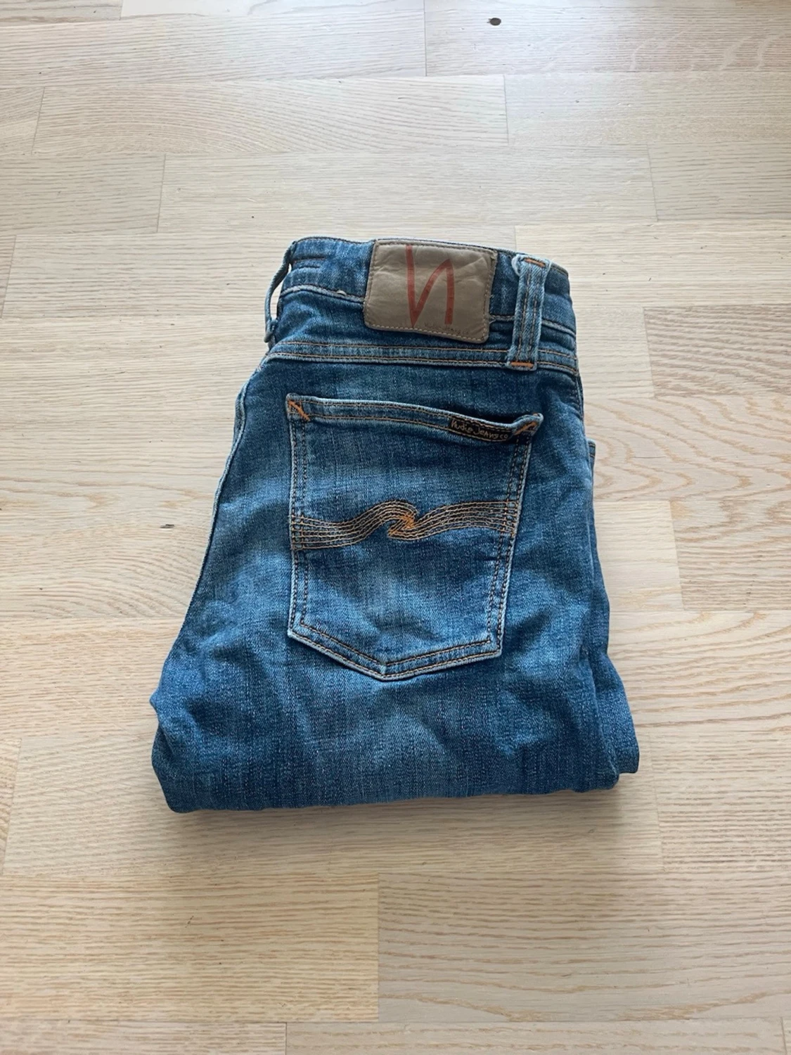 Blå jeans från Nudie Jeans