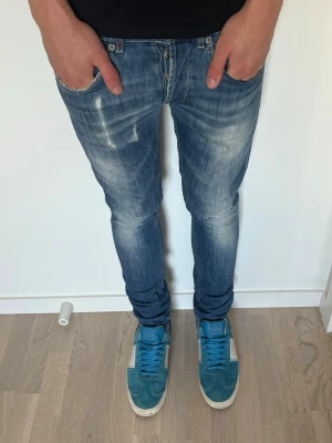Dondup jeans - Dondup jeans | Modell: George | Storlek 32 | Bra skick