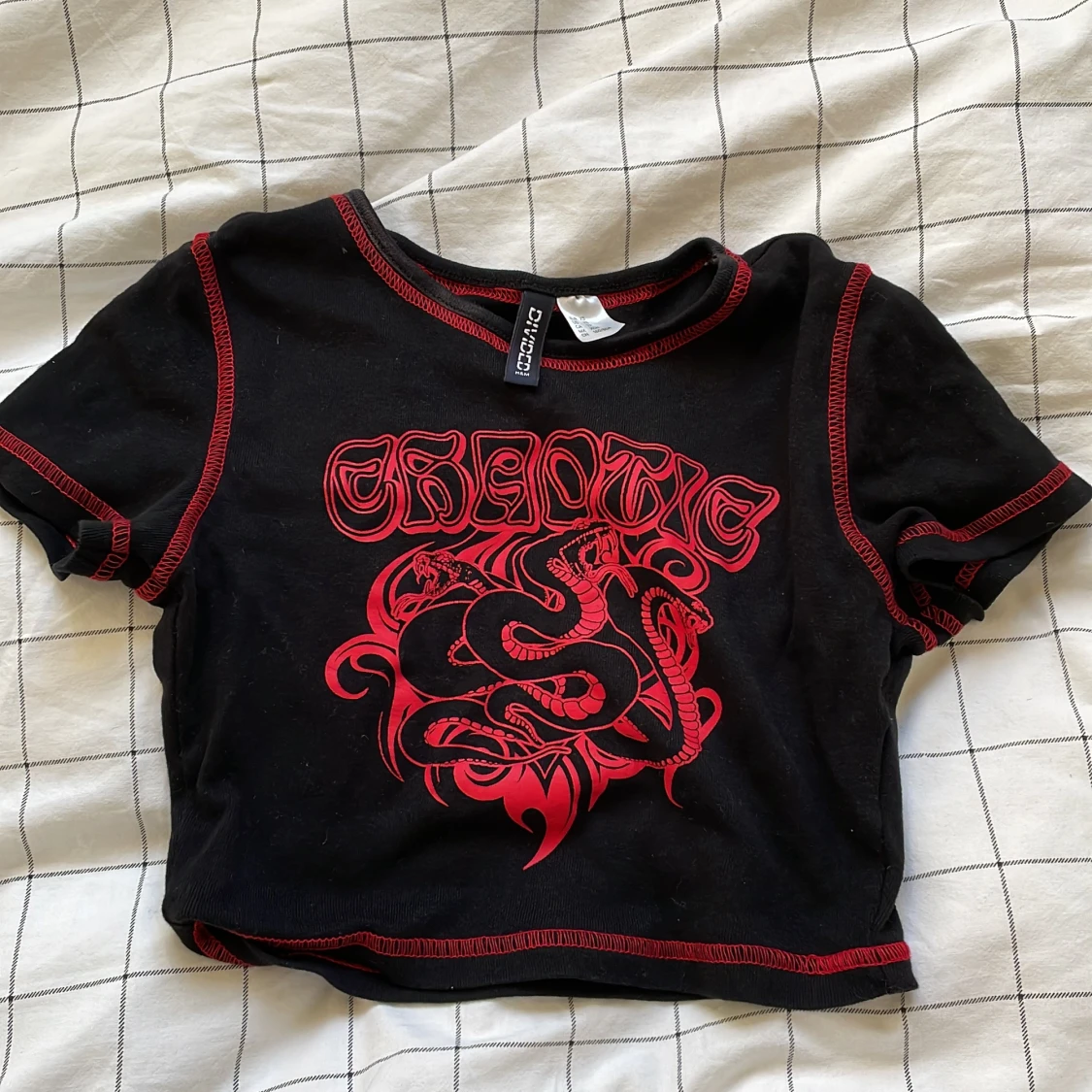 Svart röd crop top  - 90