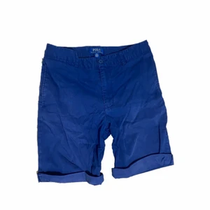 Ralph lauren chino shorts - Skick: 6/10, lite solblekta                                                                 Storlek: M/16                                                                                    Nypris: 1000kr