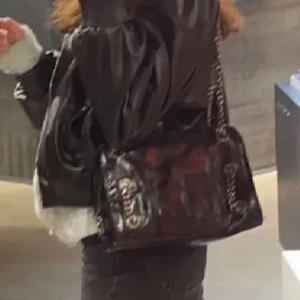 Väska - Säljer denna väska från Zara då den inte kommer till användning. Super bra skick🥰